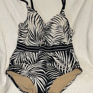 Lane Bryant Black and White One Piece Swimsuit - Size 22